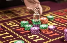 Flamenco Roses casino presented on mobile device in Pakistan with slots and live games